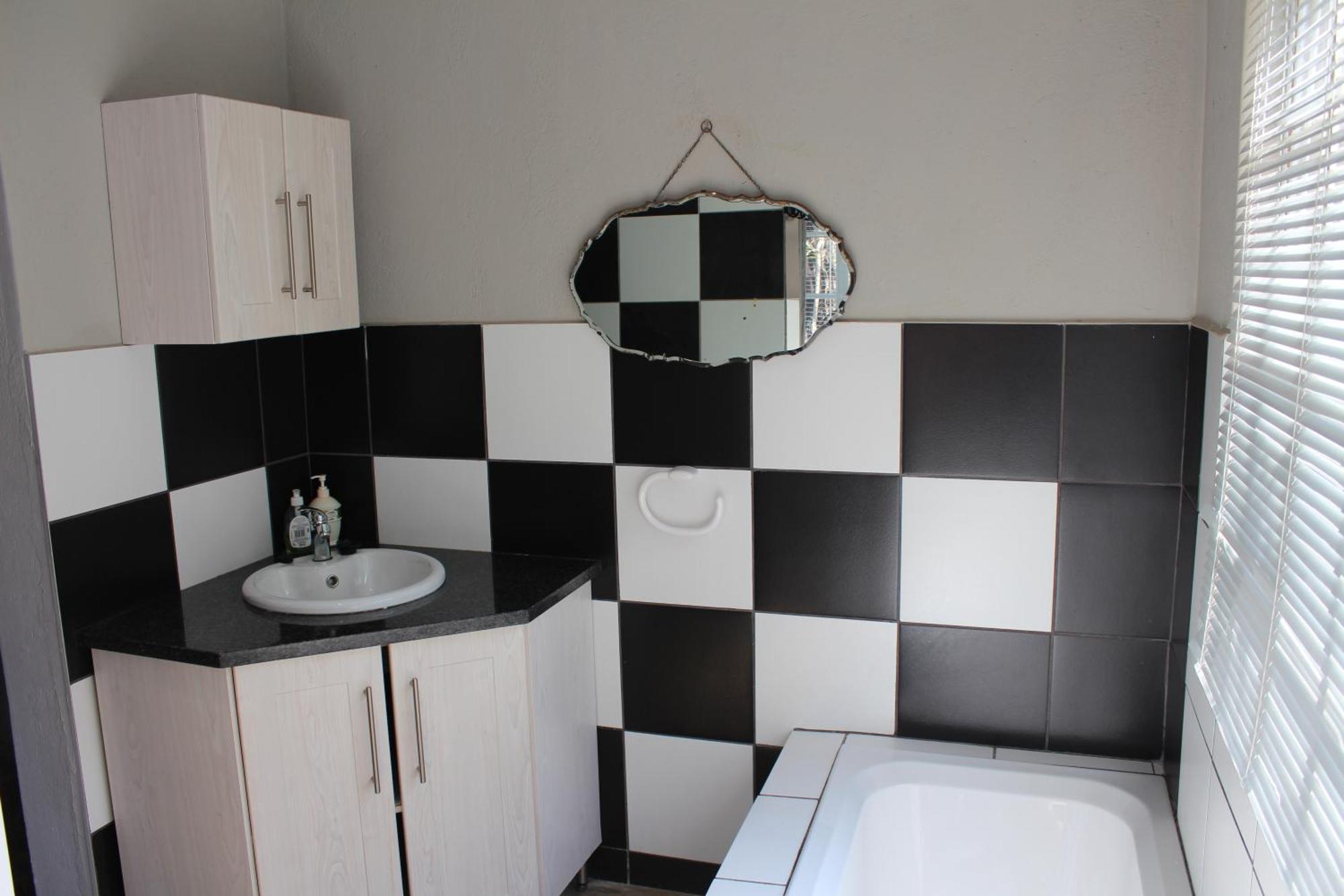Tucked-Away 1&2 Bedroom Houses Mbombela Ngoại thất bức ảnh